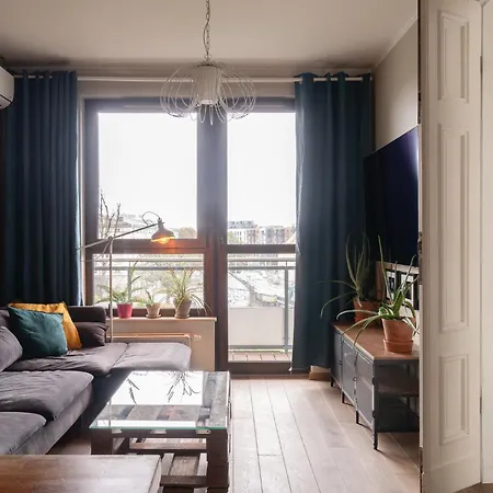 Rentplanet - Odra Tower Apartment